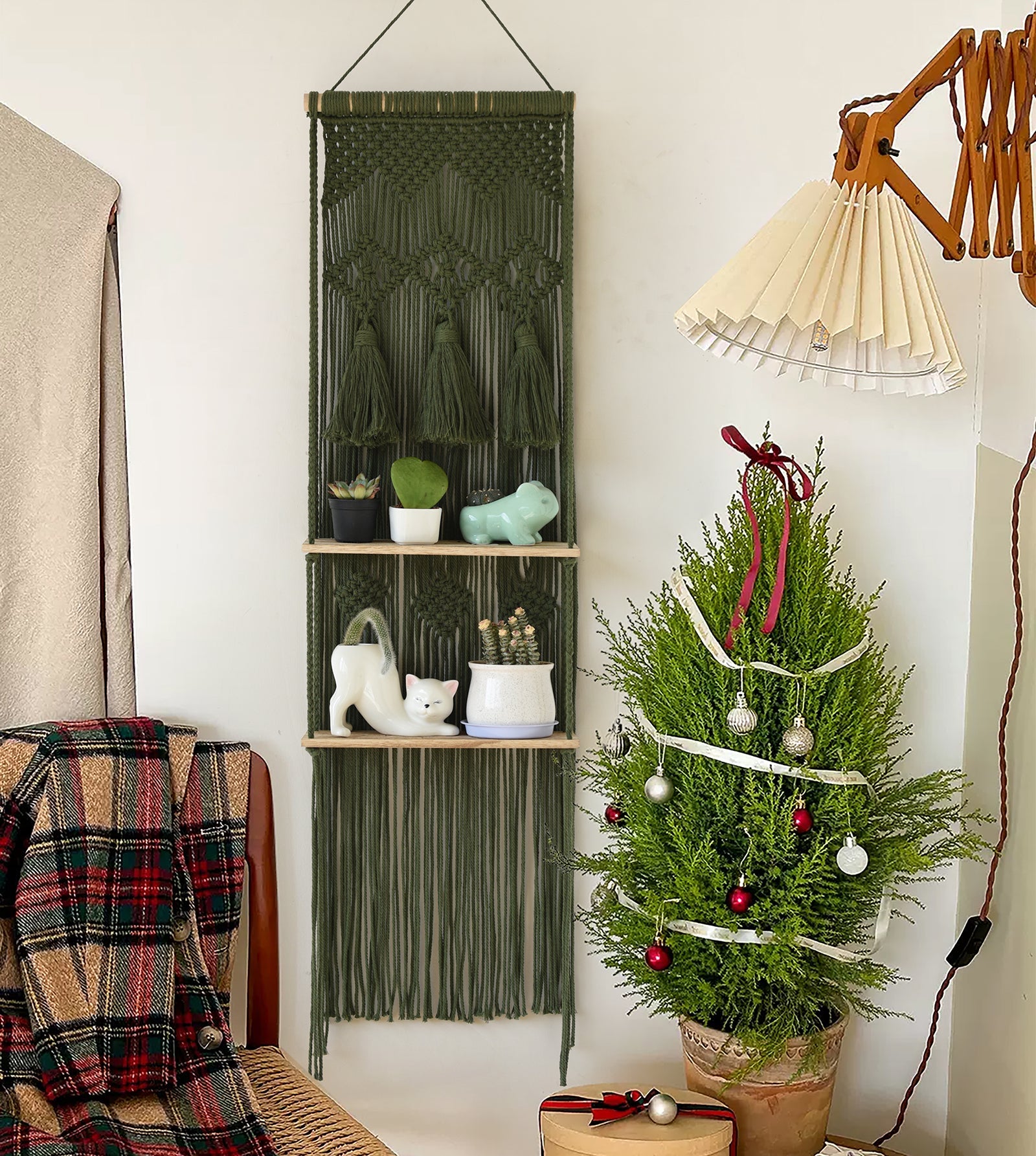 Macrame Wall Art as Christmas Gifts: The Perfect Boho Charm for the Holiday Season