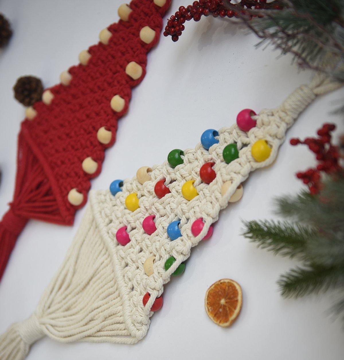 Christmas Tree Red Macrame Beads Wall Hanging - FLBERHOME